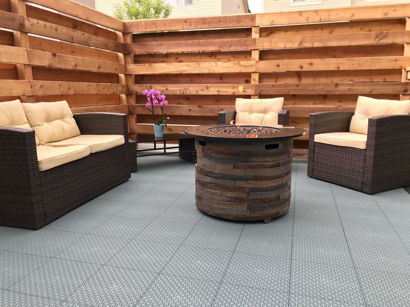 What is a Good Time for Deck and Patio Tiles Installation? Perfect