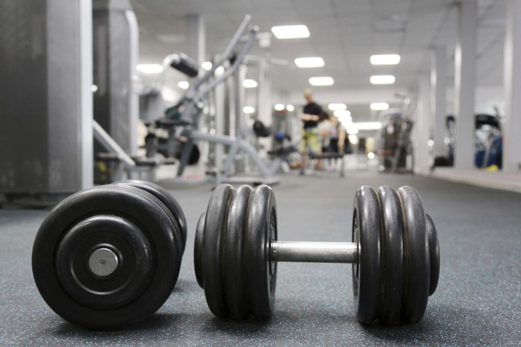 The incredible benefits of rubber gym flooring for workouts Perfect Surfaces