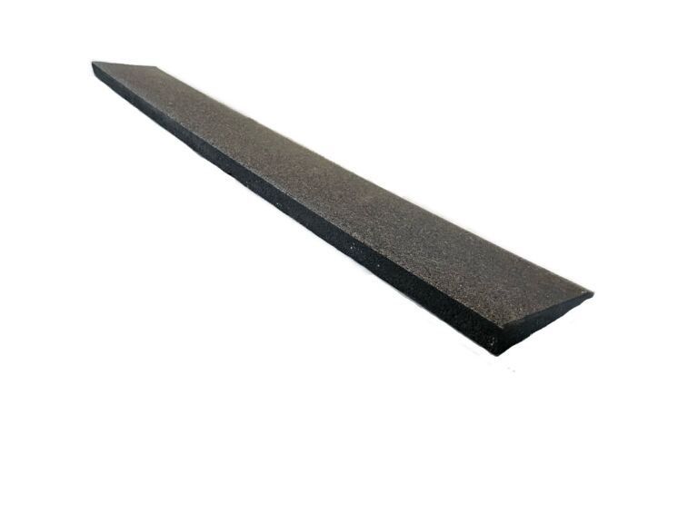 Black rubber edge ramp